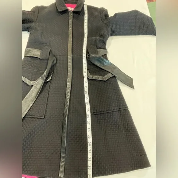 Alice + Olivia | Leather Trim Belted Trench Coat | Black | M/6 - Picture 6 of 12
